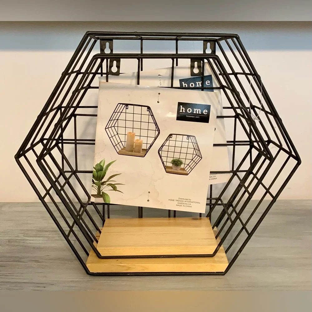 floating shelves Industrial style Black Metal Wall Shelf steampunk Geometric